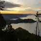 Danau Toba Sumatera Utara. (dok. J_sie74/Pixabay/Tri Ayu Lutfiani)