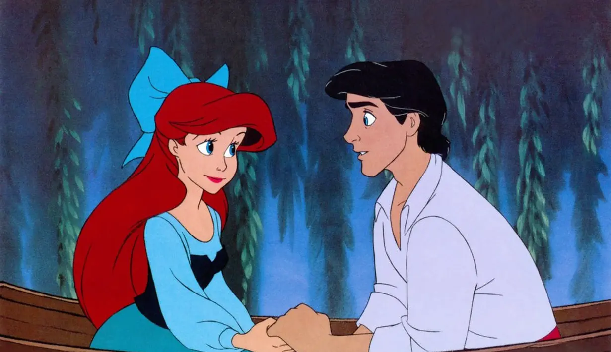 Cinta butuh perjuangan. Princess Ariel di The Little Mermaid bahkan rela meninggalkan lautan dan kehilangan suara agar bisa bertemu sang pangeran. Lebih enak jomblo atau berkorban segalanya? (PopSugar)