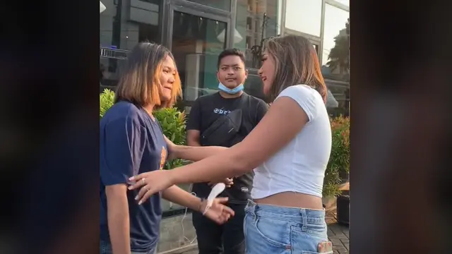 Marion Jola dan Kurma