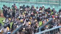 Personel gabungan digerakkan untuk pengamanan TPS saat pencoblosan pada 27 Nobember 2024 ini dalam Pilkada Serentak 2024 (Liputan6.com/Zainul Arifin)