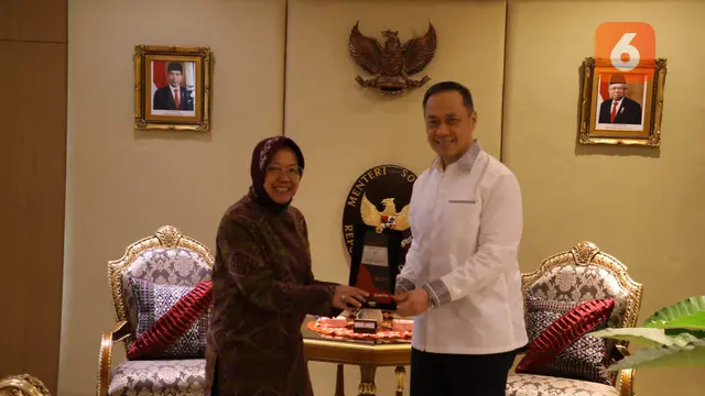 Menteri Sosial