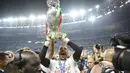 Kiper Timnas Portugal, Rui Patricio total telah tampil dalam 16 laga di ajang Euro dalam 3 edisi, yaitu Euro 2012, Euro 2016 dan Euro 2020 dengan torehan 7 kali clean sheets dan kebobolan 16 gol. Prestasi terbaiknya adalah menjadi juara pada edisi 2016. Masih jadi bagian skuad Portugal pada Euro 2024, namun posisinya hanya sebagai kiper nomor dua di bawah Diogo Costa. (AFP/Martin Bureau)