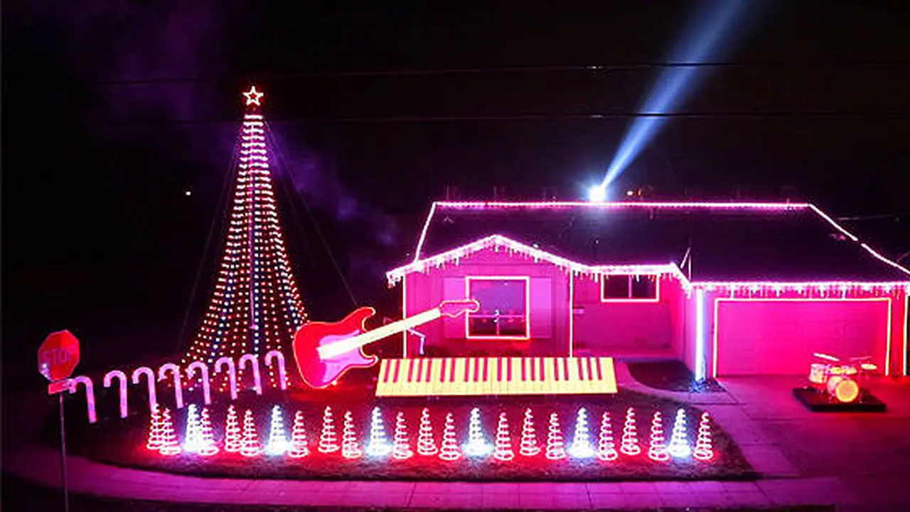 Dekorasi Natal Tema Star Wars. (Viral Nova)