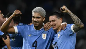 Ups, Darwin Nunez Keceplosan, Bocorkan Ronald Araujo Gabung Liverpool