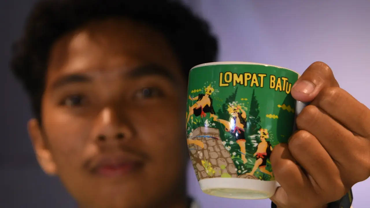 Seniman Dwi Nur Rohman