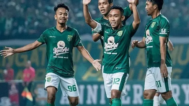 Resmi Hengkang, Ini 7 Potret Rendi Irwan dengan Tim Persebaya