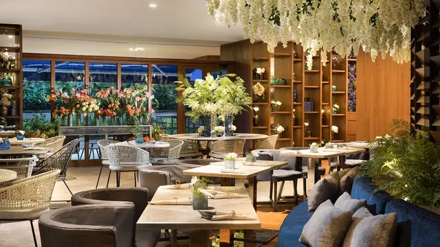 Blue Terrace di Ayana Midplaza Jakarta