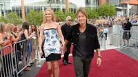 Keith Urban dan Nicole Kidman <i>Akustikan</i> di Rumah Sakit