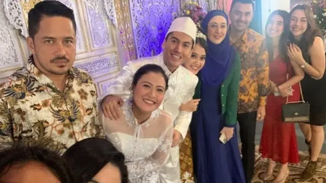 Menikah di Sinetron, Ini 6 Gaya Esta Pramanita dan Bara Valentino dalam Busana Pengantin