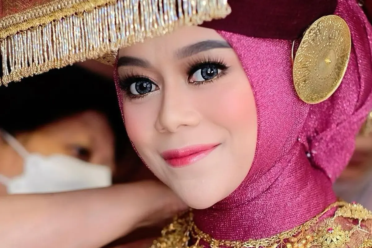 Detail Tampilan Khas Minang Lesti Kejora Lepas Masa Lajang di Malam Bainai