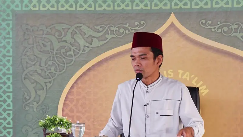 Ustaz Abdul Somad atau karib disapa UAS (https://www.instagram.com/p/CV5K-BnvdgE/))