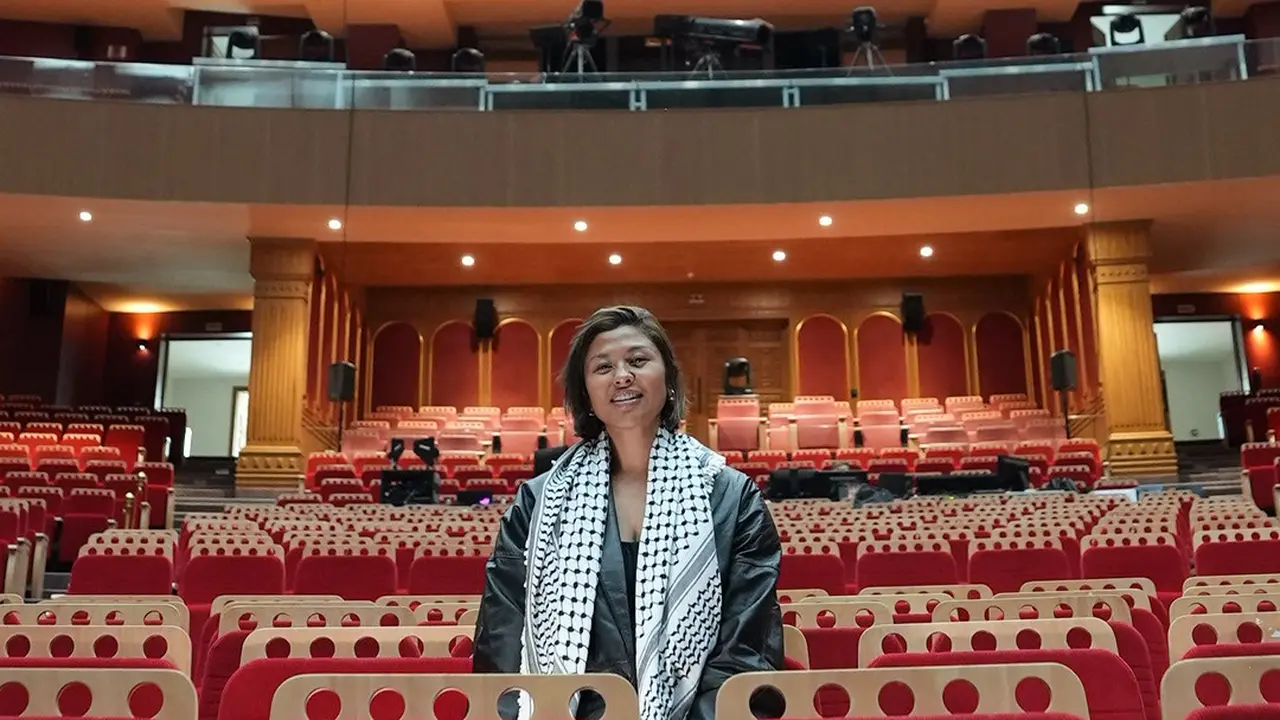 Dira Sugandi