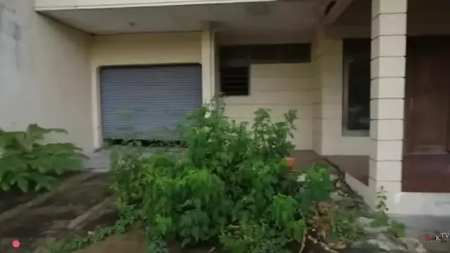 Rumah Mendiang Farida Pasha