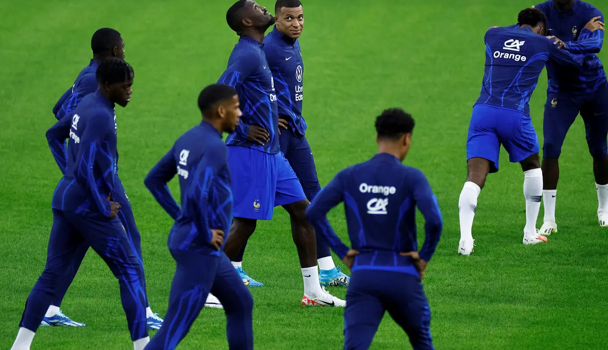Les Bleus sejauh ini masih sempurna. Lima laga, lima kemenangan sukses mereka amankan. (Kenzo TRIBOUILLARD / AFP)