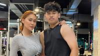 6 Potret Inul Daratista dan Anaknya yang Berusia 17 Tahun, Bak Kakak Adik (sumber: Instagram/inul.d)
