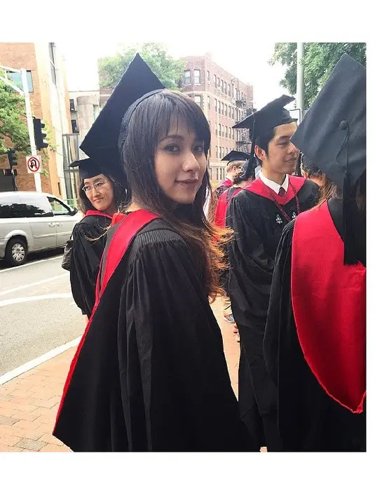 Risa Santoso, Rektor Termuda di Indonesia (Sumber: Instagram/santosorisa)