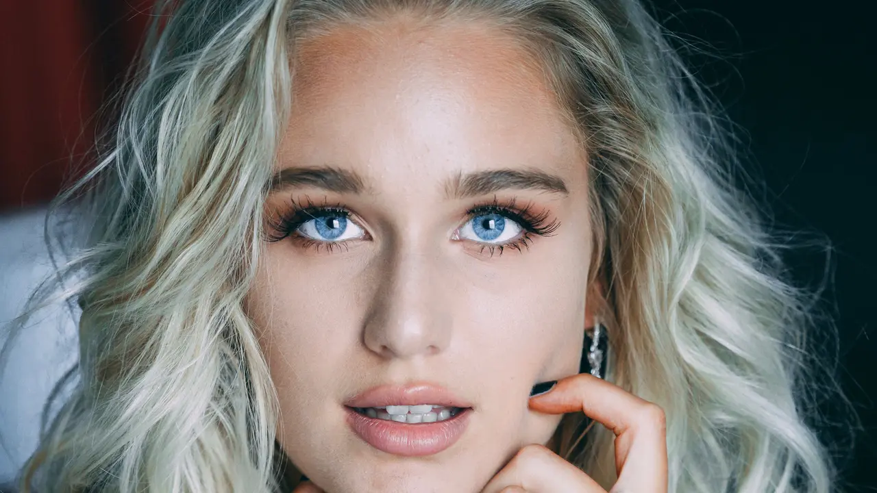 10 Trik untuk Mengaplikasikan Makeup nan Rapi dan Flawless