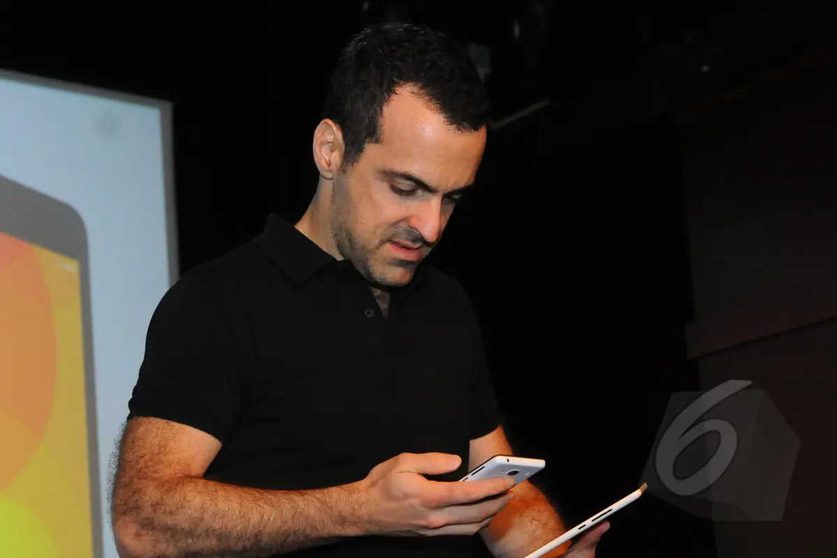 Xiaomi Luncurkan Redmi 2 di Jakarta