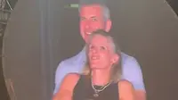 Astronomer CEO Andy Byron and HR Chief Kristin Cabot are attending a Coldplay concert.