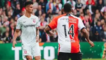 Pemain FC Twente, Mees Hilgers pada pertandingan kontra Feyenoord di ajang Liga Belanda 2024/2025. (X/FC Twente)
