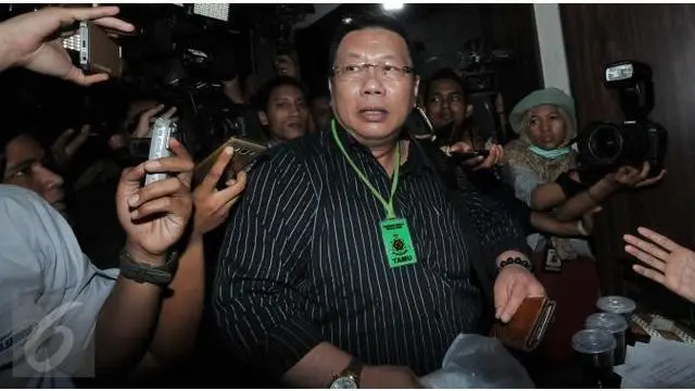 News Flash: Pengacara Jessica Persilakan Keluarga Mirna Laporkan Dirinya