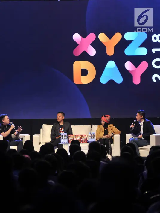 Deputy Director Programming SCTV David Suwarto berbicara dalam diskusi Hitmaker In Multiple Platform selama XYZ Day 2018, Jakarta, Rabu (25/4). Diskusi juga membahas konsep pembuatan film, program TV, dan konten media sosial. (Merdeka.com/Iqbal Nugroho)