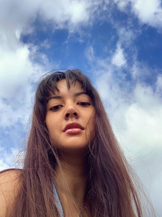 7 Potret Aurelie Moeremans saat Tanpa Makeup, Tetap Memesona