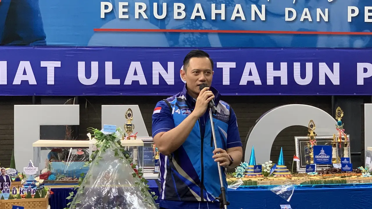 Ketua Umum Partai Demokrat Agus Harimurti Yudhoyono (AHY) menyatakan syukuran HUT ke-22 Partai Demokrat sengaja digelar secara sederhana.