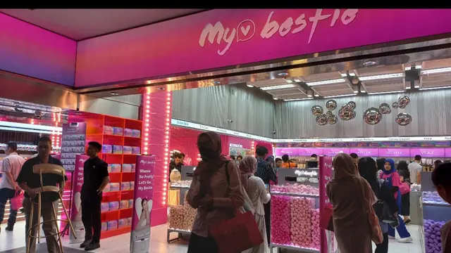 Cara Seru Ajak Anak Remaja Merawat Diri dengan Hangout ke Toko Skincare