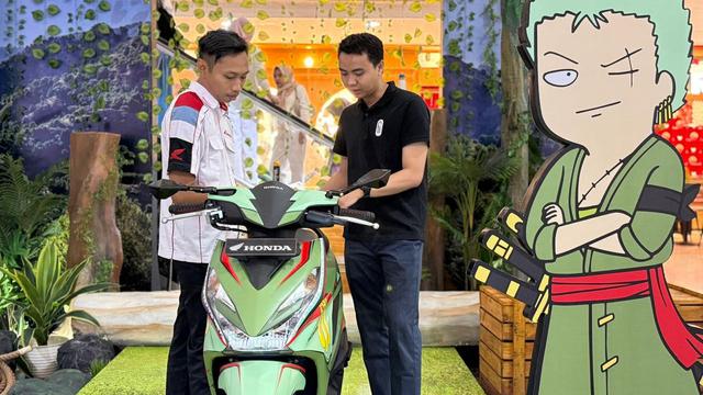 Fans One Piece Wajib Lihat, Zoro dan Sanji Mejeng di Surabaya Mall