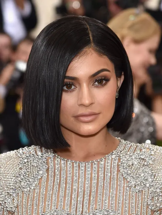 Rumor terkait kehamilan Kylie ternyata tidak benar. Kylie memang sangat ingin menjadi seorang ibu, namun bukan berarti saat ini dirinya sedang hamil. (AFP/Bintang.com)