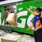 Rail Express menggunakan kereta bagasi yang dijalankan khusus sebagai KA Parcel One Night Service (ONS) maupun dirangkaikan pada KA Barang Hantaran Potongan (BHP).