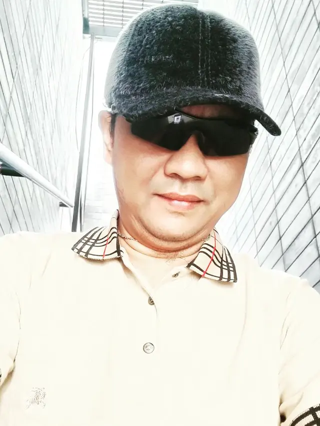 Agung Malik Happy merilis mini album bertajuk Aku Selalu Menunggumu, Februari 2023. (Foto: Dok. Instagram @agung_malik_happy_)