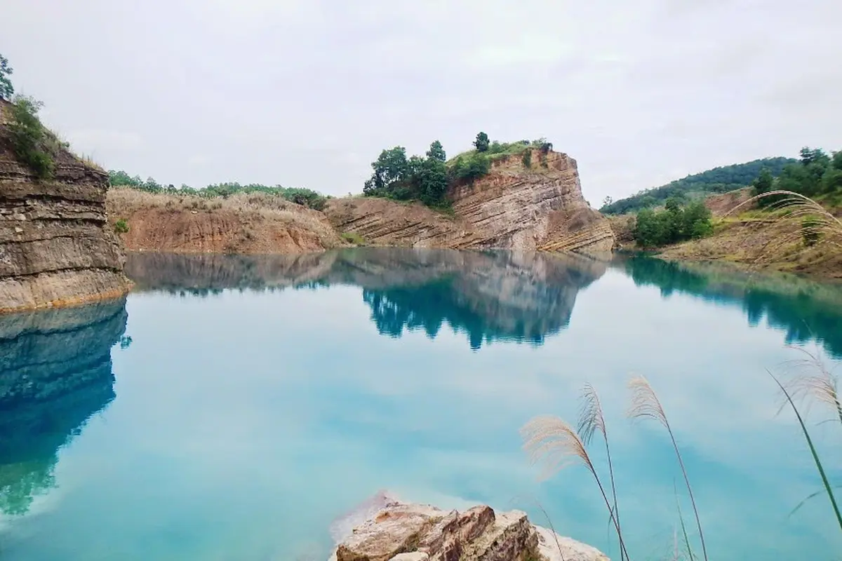 Danau Biru, Sisi Lain Pesona Kalimantan