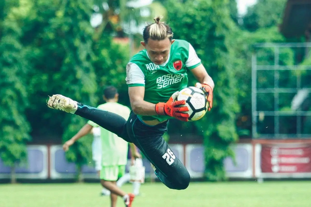 Kiper PSM Makassar, Rivki Mokodompit