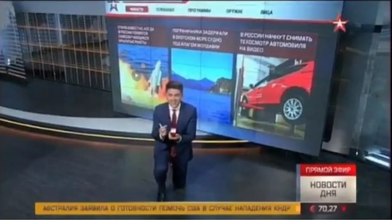 Penyiar TV Militer Rusia Lamar Kekasihnya Saat Siaran Langsung