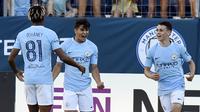 Gelandang Manchester City, Brahim Diaz, melakukan selebrasi usai mencetak gol ke gawang Tottenham Hotspur pada laga ICC 2017 di Stadion Nissan, Nashville, AS (29/7/2017). Manchester City menang 3-0 atas Tottenham Hotspur. (AP/Mark Zaleski)