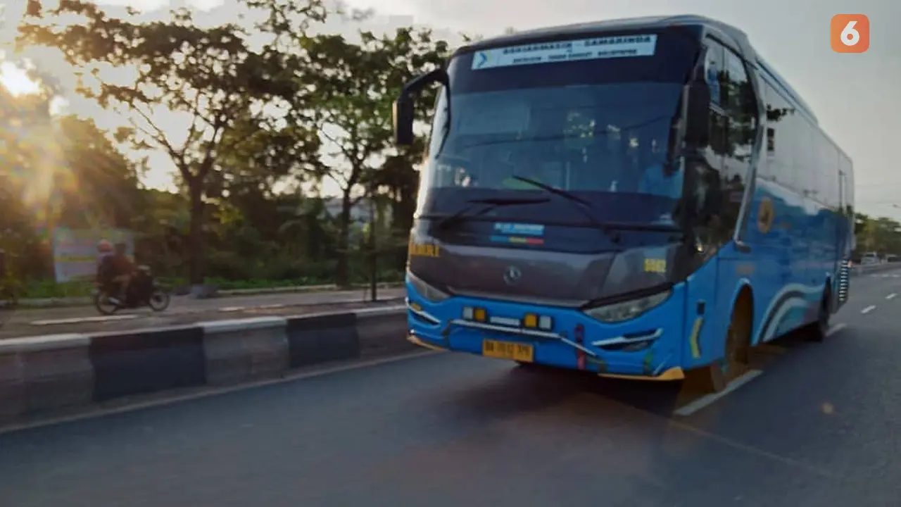 Bus Damri