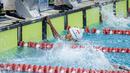 Perenang Indonesia, Adelia Chantika memenangkan renang nomor 200 meter Gaya Bebas Putri Indonesia Open Aquatic Championships 2025 di Stadion Akuatik Gelora Bung Karno, Senayan, Jakarta, Rabu (12/11/2025). Adelia tercepat dengan menorehkan waktu 2 menit 5,92 detik. (Bola.com/Bagaskara Lazuardi)