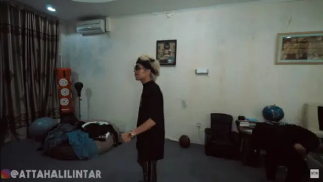 Kamar di rumah Andika. (Youtube/Atta Halilintar)