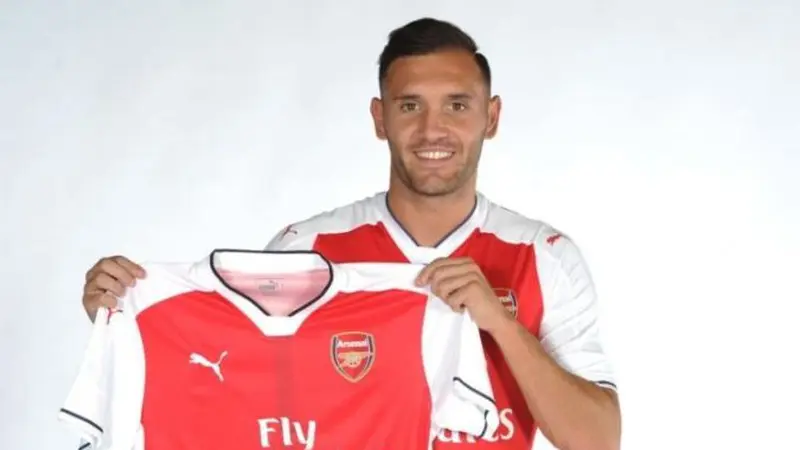 Lucas Perez resmi gabung Arsenal 