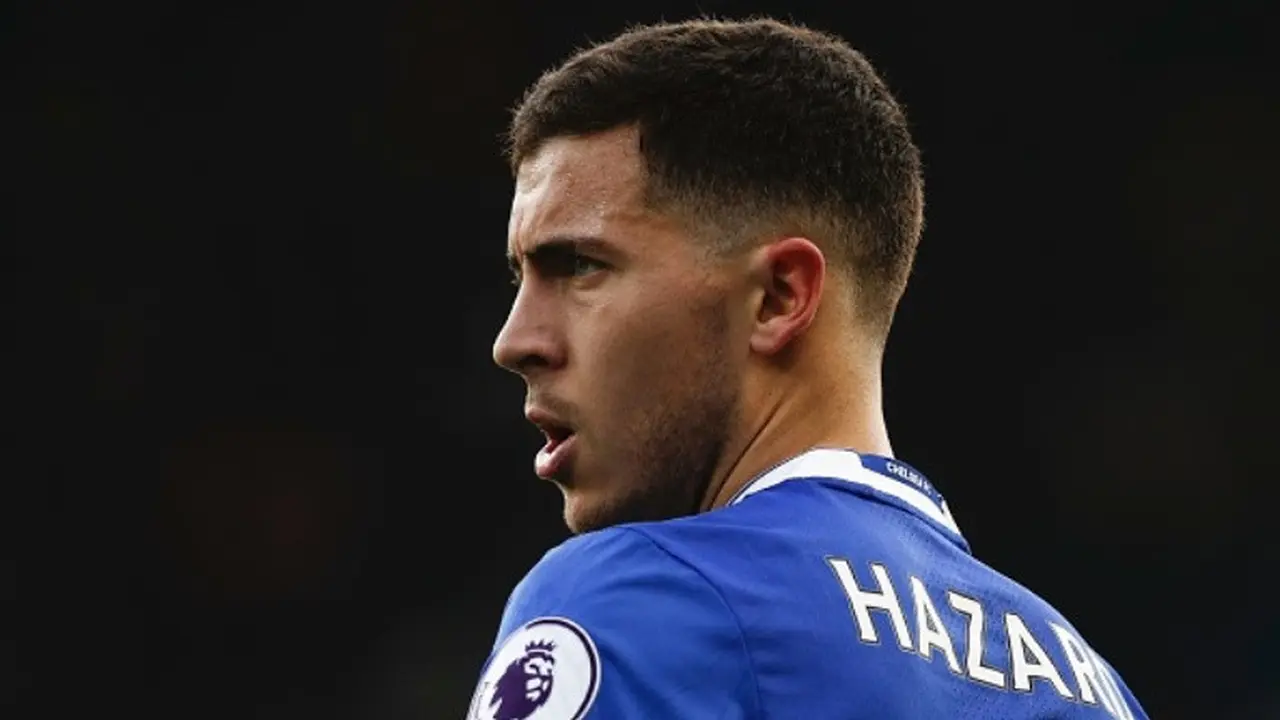 Chelsea Ditinggal Hazard Dua pekan