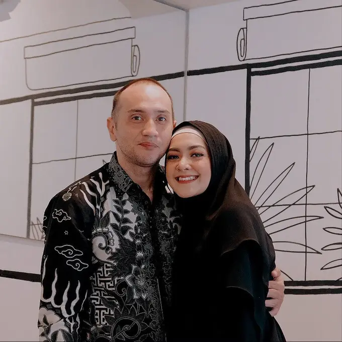 Derita Kanker Hati, Ini 7 Potret Kebersamaan Gary Iskak dan Richa Novisha