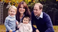 Kate Middleton terlihat bahagia dengan keluarga kecilnya