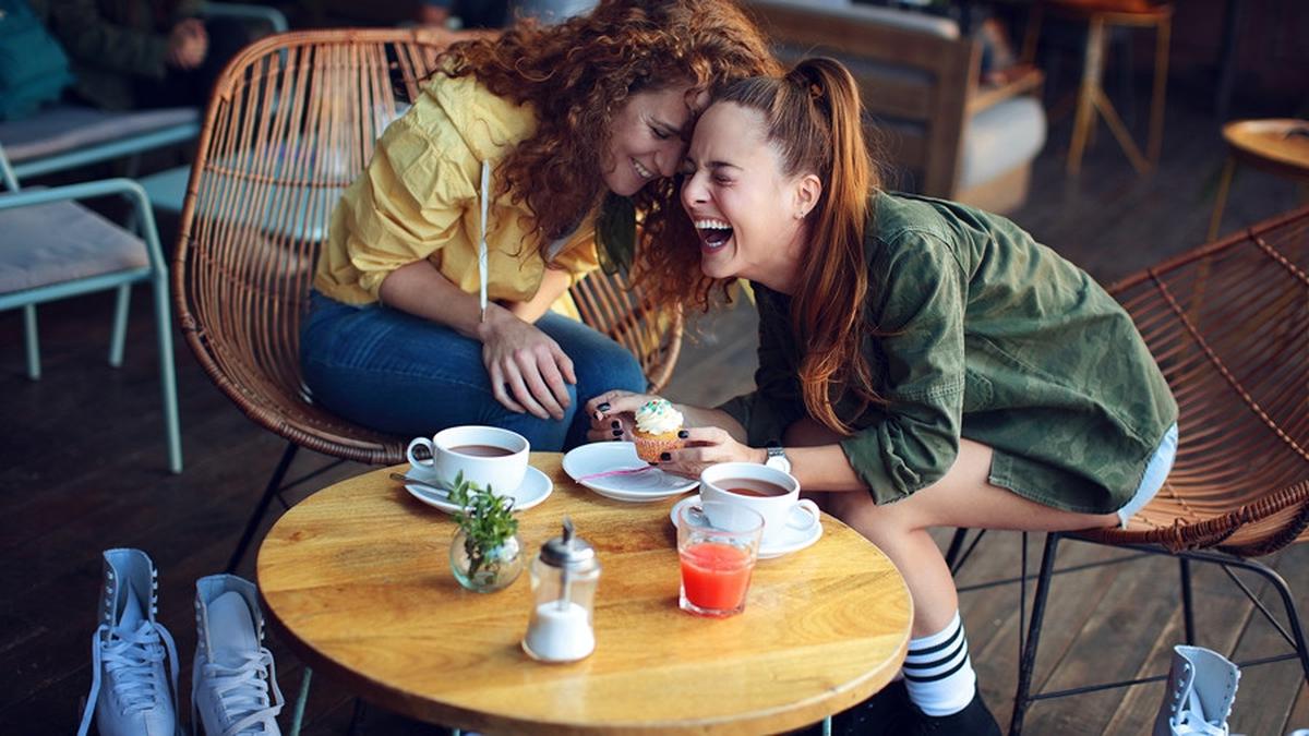 Jangan Kebablasan, Ini Dampak Buruk Tertawa Berlebihan yang Perlu Sahabat Fimela Tahu