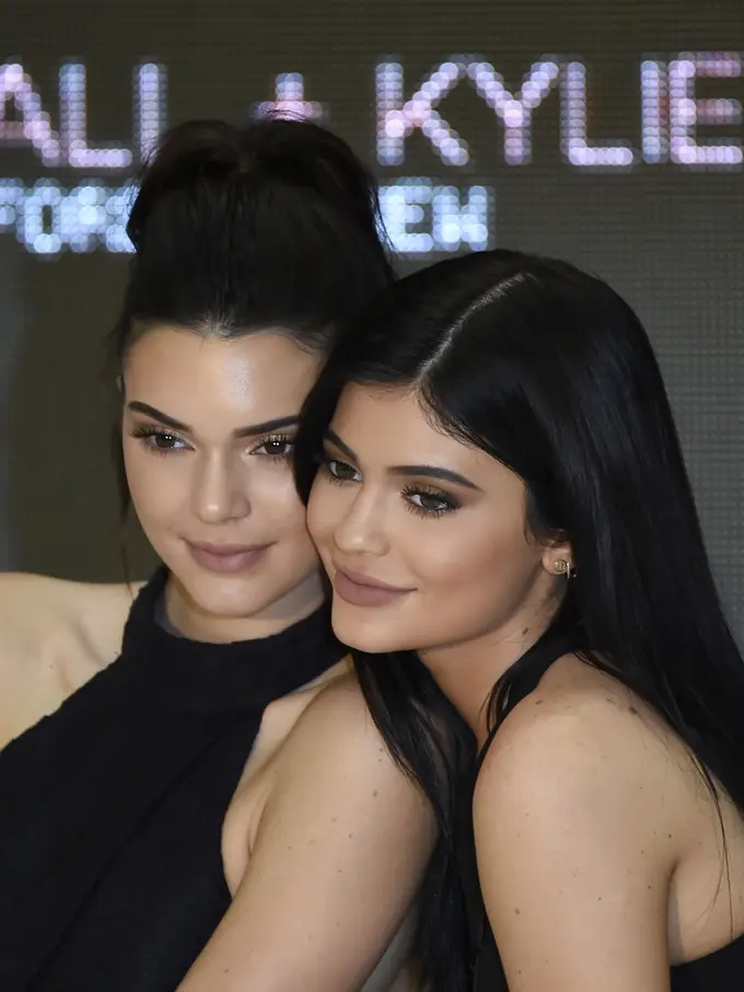 Kendall Jenner dan Kylie Jenner