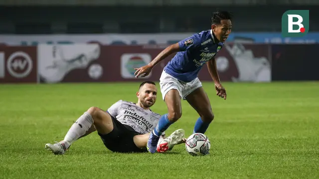 Foto: Tak Ada Pemenang di Laga Panas Persib Bandung Kontra Bali United di Grup C Piala Presiden 2022