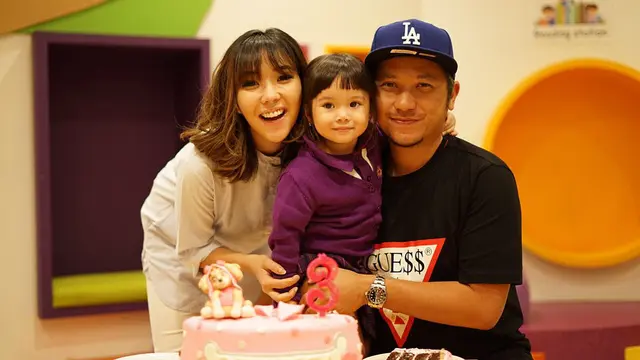 [Bintang] Gading Marten dan Gisella Anastasia