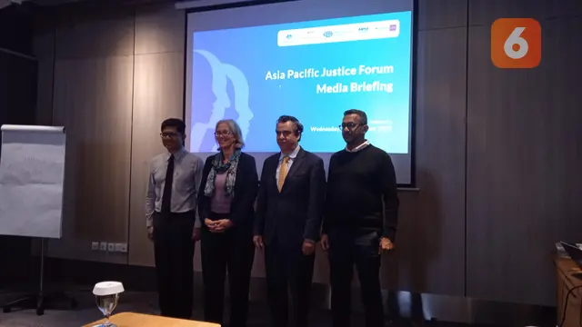 Asia Pacific Justice Forum (APJF), konferensi yang membahas tentang kondisi hukum di kawasan Asia-Pasifik digelar selama dua hari di Jakarta oleh World Justice Project (WJP) pada 8-9 Desember 2022. (Safinatun Nikmah/Liputan6.com)