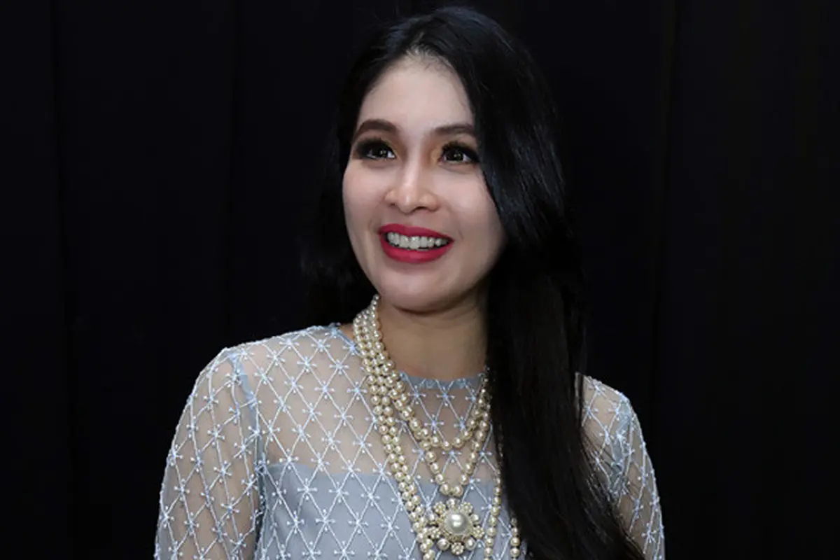 [Bintang] Sandra Dewi